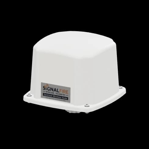 Representación del nodo Sentinel de SignalFire: carcasa blanca, etiqueta frontal y tornillos de fijación.